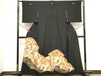 平和屋着物■豪華黒留袖　駒刺繍　雲取り飛鶴宝尽くし花文　金彩　正絹　逸品　DABC4765cd