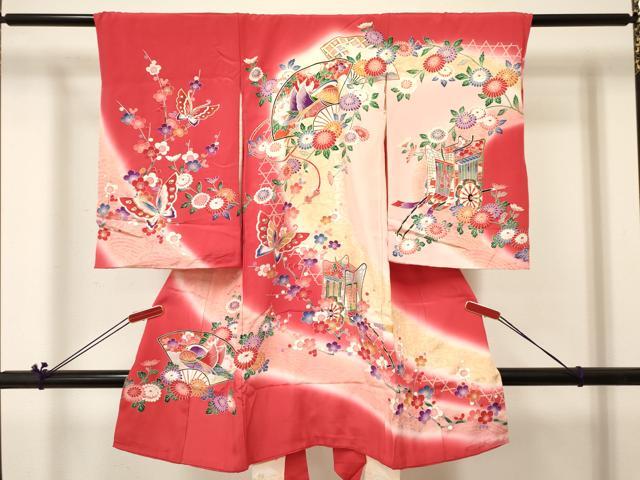 平和屋着物[]お宮参り　女の子　祝着　産着　初着　のしめ　扇面鴛鴦御所車花蝶文　暈し染め　金銀彩　逸品　DABC5014ma