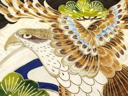 平和屋着物[]お宮参り　男の子　祝着　産着　初着　のしめ　刺繍　鷹　鷲　流水松文　金彩　逸品　DABC5045ma