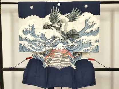 平和屋着物[]お宮参り　男の子　祝着　産着　初着　のしめ　鷹　鷲　立波風景松文　金彩　逸品　DABC5048ma