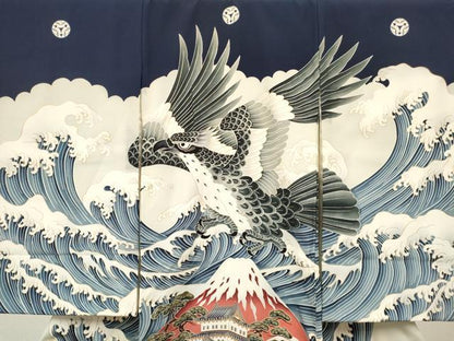 平和屋着物[]お宮参り　男の子　祝着　産着　初着　のしめ　鷹　鷲　立波風景松文　金彩　逸品　DABC5048ma