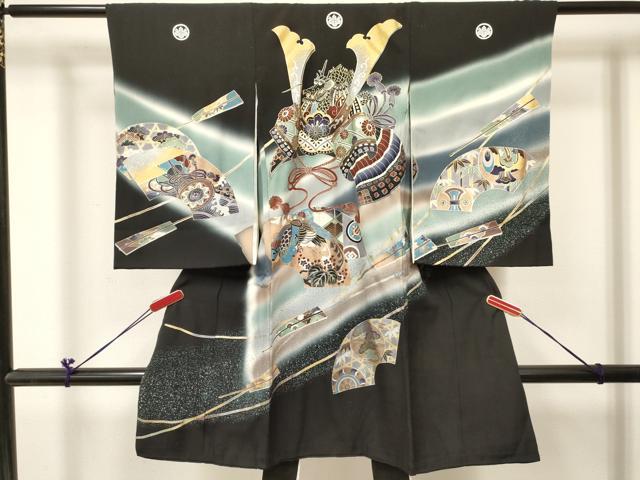 平和屋着物[]お宮参り 男の子 祝着 産着 初着 のしめ 龍 兜 地紙重ね鳳凰笹松文 暈し染め 金銀彩 逸品 DABC5052ma
