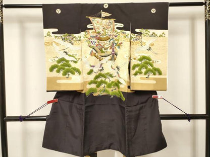 平和屋着物[]お宮参り　男の子　祝着　産着　初着　のしめ　宝船　飛鶴立波松文　金銀彩　逸品　DABC5057ma