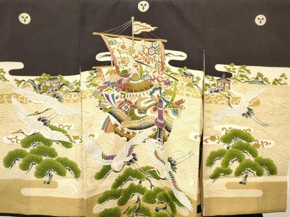 平和屋着物[]お宮参り　男の子　祝着　産着　初着　のしめ　宝船　飛鶴立波松文　金銀彩　逸品　DABC5057ma