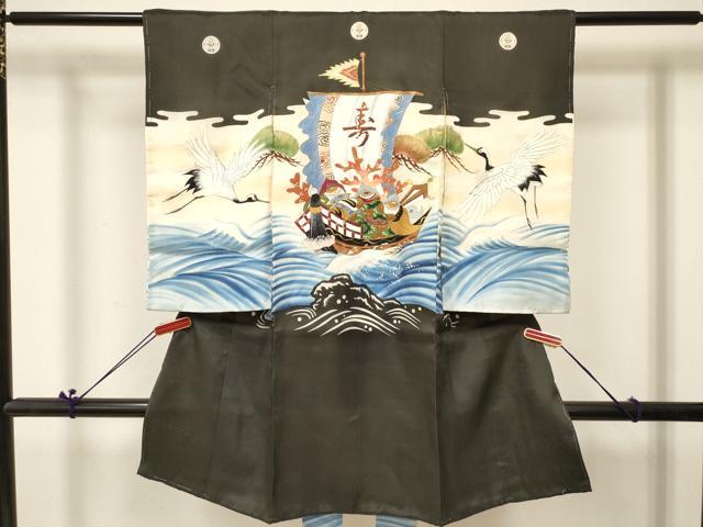 平和屋着物[]お宮参り　男の子　祝着　産着　初着　のしめ　肌襦袢付き　駒刺繍　宝船　立波飛鶴文　暈し染め　金彩　逸品　DABC5060ma