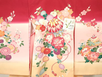 平和屋着物[]お宮参り　女の子　祝着　産着　初着　のしめ　鞠花文　暈し染め　箱付き　逸品　未使用　DABC5107ma
