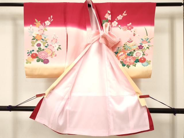 平和屋着物[]お宮参り　女の子　祝着　産着　初着　のしめ　鞠花文　暈し染め　箱付き　逸品　未使用　DABC5107ma