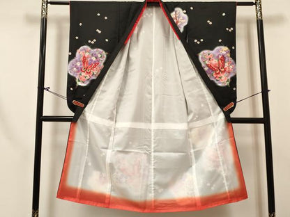 平和屋着物[]七五三　女の子　７歳　祝着　四つ身　襦袢(単衣・半衿刺繍)セット　花蝶文　暈し染め　黒地　金彩　DABC5150ma