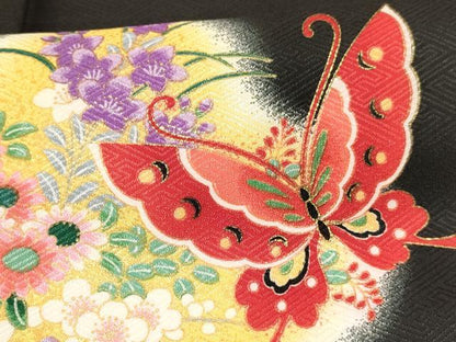 平和屋着物[]七五三　女の子　７歳　祝着　四つ身　襦袢(単衣・半衿刺繍)セット　花蝶文　暈し染め　黒地　金彩　DABC5150ma