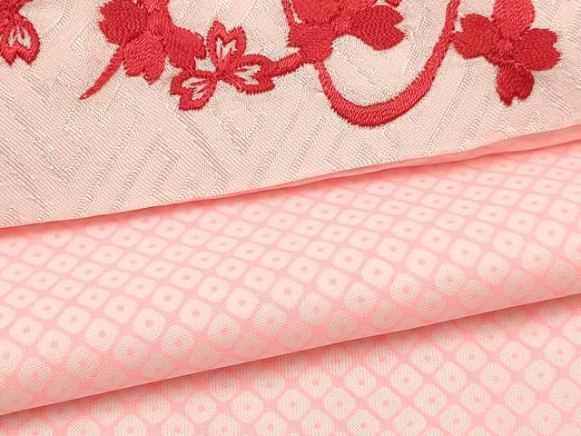 平和屋着物[]七五三　女の子　７歳　祝着　四つ身　襦袢(単衣・半衿刺繍)セット　花蝶文　暈し染め　黒地　金彩　DABC5150ma