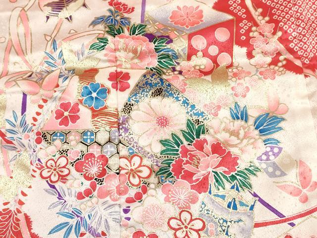 平和屋着物[]七五三　女の子　３歳　祝着　三つ身　長襦袢(単衣・半衿刺繍)セット　糸車花蝶文　金銀彩　洗える着物　DABC5153ma