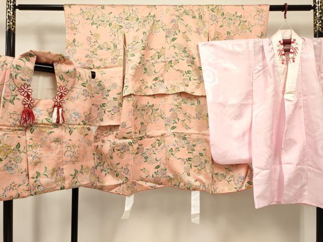 平和屋着物[]七五三 女の子 ３歳 祝着 三つ身 長襦袢(無双仕立て・半衿刺繍)・被布セット 洋花文 逸品 DABC5158ma