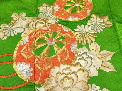平和屋着物∵女の子 十三参り 子供 祝着・長襦袢(無双仕立て)セット 駒刺繍 総刺繍 源氏車花文 金銀糸 金通し地 逸品 DABC5159ma