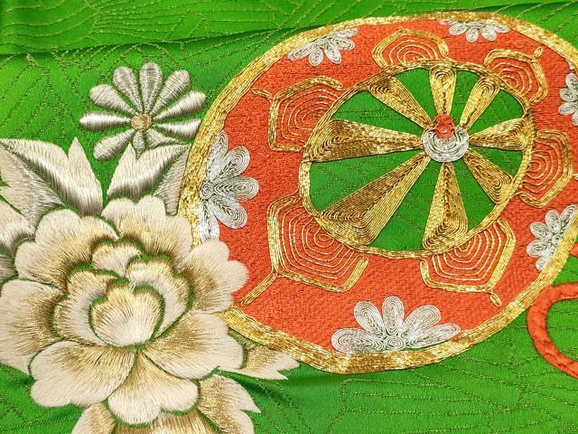平和屋着物∵女の子 十三参り 子供 祝着・長襦袢(無双仕立て)セット 駒刺繍 総刺繍 源氏車花文 金銀糸 金通し地 逸品 DABC5159ma