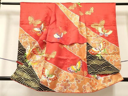 平和屋着物[]女の子　３歳　祝着　三つ身　舞蝶舞桜文　金彩　逸品　DABC5191ma