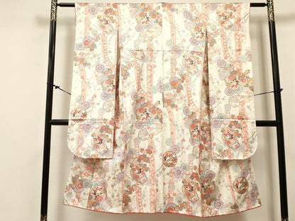 平和屋着物[]七五三　女の子　７歳　祝着　四つ身　雪輪重ね花蝶文　金彩　逸品　DABC5204ma
