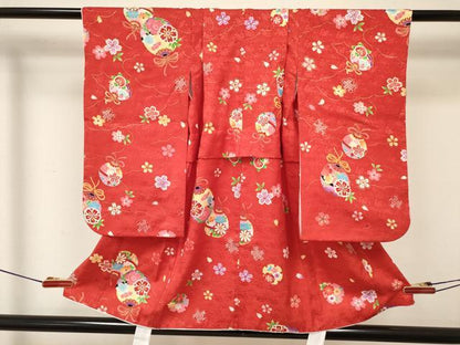 平和屋着物[]七五三　女の子　３歳　祝着　三つ身　長襦袢(単衣・半衿刺繍)・被布セット　雪輪鞠花文　金彩　逸品　DABC5265ma