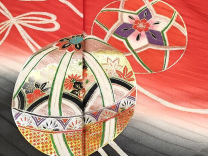 平和屋着物[]七五三　女の子　７歳　祝着　四つ身　襦袢(無双仕立て・半衿刺繍)セット　鞠花文　暈し染め　金銀彩　逸品　DABC5267ma