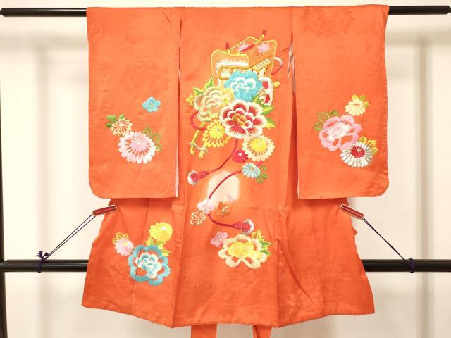 平和屋着物[]七五三　女の子　３歳　祝着　三つ身　総刺繍　御所車花文　金銀糸　逸品　DABC5275ma