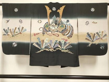 平和屋着物[]七五三　男の子　祝着・羽織・行灯袴・小物セット　兜松文　暈し染め　逸品　DABC5307ma