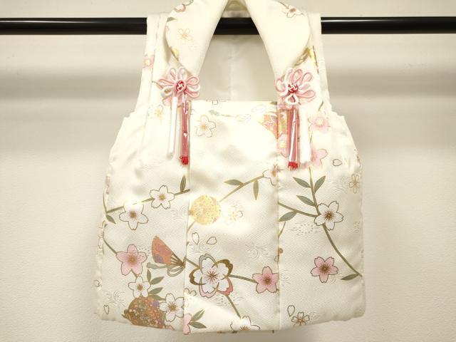 平和屋着物[]七五三　女の子　３歳　祝着　三つ身　長襦袢(単衣)・被布・草履・小物セット　扇面鈴花文　金彩　箱付き　DABC5318ma
