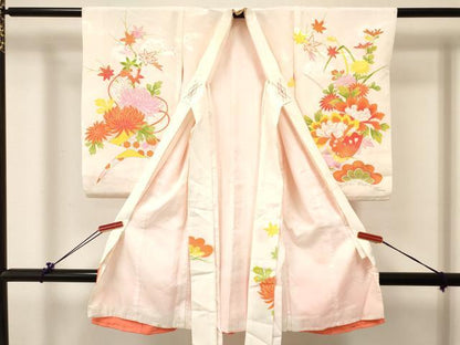 平和屋着物[]お宮参り　女の子　祝着　産着　初着　のしめ　刺繍　舞蝶花車文　金彩　逸品　DABC5334ma