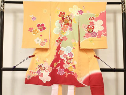 平和屋着物[]お宮参り　女の子　祝着　産着　初着　のしめ　駒刺繍　枝梅文　金彩　逸品　DABC5339ma