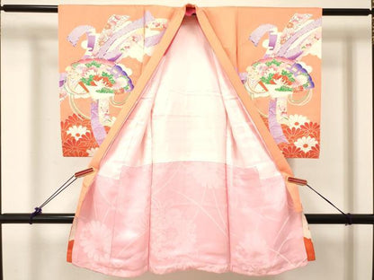 平和屋着物[]お宮参り 女の子 祝着 産着 初着 のしめ 駒刺繍 檜扇鼓孔雀花文 金彩 逸品 DABC5340ma