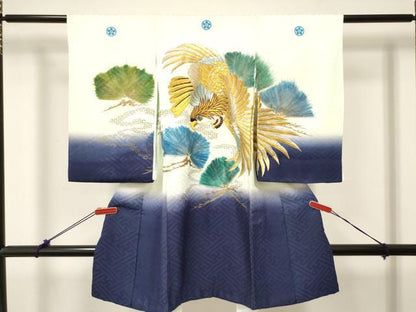 平和屋着物[]お宮参り 男の子 祝着 産着 初着 のしめ 刺繍 鷹 鷲 松文 暈し染め 金彩 DABC5356ma