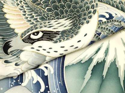 平和屋着物[]お宮参り　男の子　祝着　産着　初着　のしめ　駒刺繍　鷹　鷲　立波風景文　金彩　逸品　DABC5368ma
