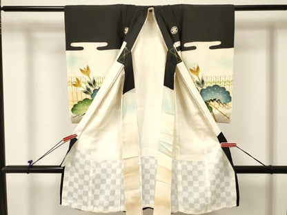 平和屋着物[]お宮参り　男の子　祝着　産着　初着　のしめ　駒刺繍　龍　兜　松文　金彩　逸品　DABC5370ma