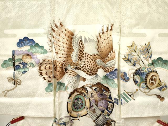 平和屋着物[]お宮参り　男の子　祝着　産着　初着　のしめ　鷹　鷲　楽器花松文　金彩　逸品　DABC5374ma