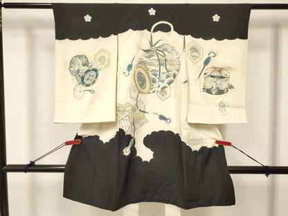 平和屋着物[]お宮参り　男の子　祝着　産着　初着　のしめ　駒刺繍　鼓扇面立波松文　金彩　逸品　DABC5380ma