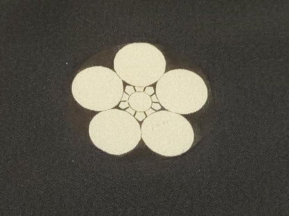 平和屋着物[]お宮参り　男の子　祝着　産着　初着　のしめ　駒刺繍　鼓扇面立波松文　金彩　逸品　DABC5380ma