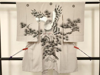 平和屋着物[]お宮参り　男の子　祝着　産着　初着　のしめ　作家物　鷹　鷲　松文　金彩　逸品　DABC5387ma