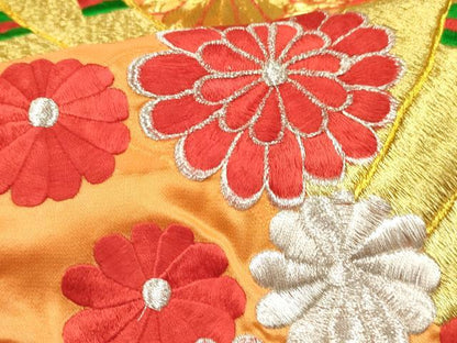 平和屋着物∵女の子　十三参り　子供　祝着　駒刺繍　総刺繍　檜扇花文　金銀糸　逸品　DABC5451ma