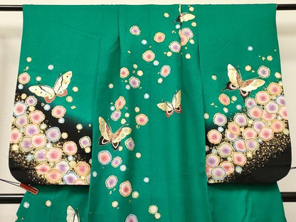 平和屋着物[]七五三 女の子 ７歳 祝着 四つ身 絞り 辻が花 舞蝶文 暈し染め 金銀彩 逸品 DABC5452ma