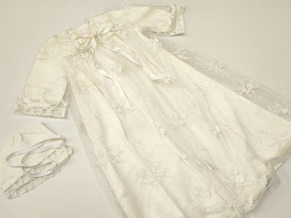 平和屋着物[]お宮参り　女の子　ベビードレス　ベビーセレモニー　洋装　レース　花　生成り色　DABC5496ma