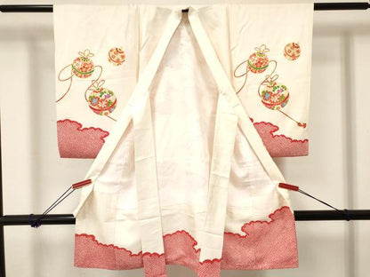 平和屋着物[]お宮参り 女の子 祝着 産着 初着 のしめ 駒刺繍 鞠花車文 金彩 逸品 DABC5516ma
