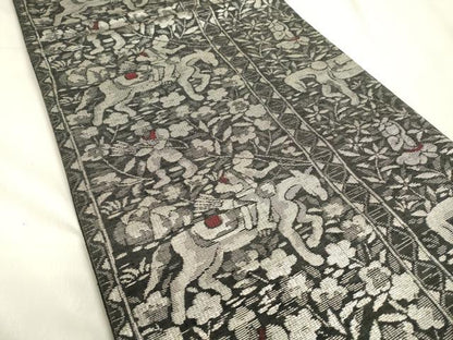 平和屋着物●六通柄袋帯　紬地　狩猟花文　黒地　銀糸　さが美扱い　正絹　逸品　DABC6802fe