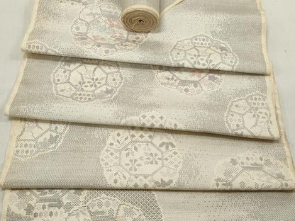 平和屋着物●本場大島紬　白大島　反物　着尺　120亀甲　花絵皿　逸品　未使用　DABC7135we