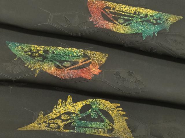 平和屋着物▼羽織・コート　反物　羽尺　ろうけつ染め　風景山文　黒地　逸品　未使用　DABC7405we