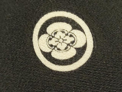 平和屋着物■豪華黒留袖 作家物 駒刺繍 流水枝松文 金彩 正絹 逸品 DABC7915ya
