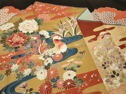平和屋着物■豪華黒留袖 作家物 刺繍 鴛鴦花文 金彩 正絹 逸品 DABC7920ya