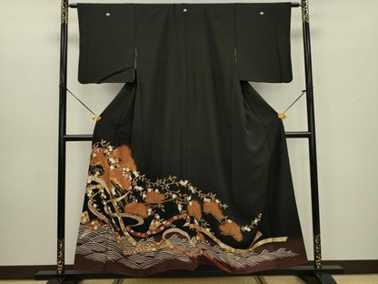 平和屋着物■豪華黒留袖 駒刺繍 鬘帯扇面花松文 金彩 正絹 逸品 DABC7973ya