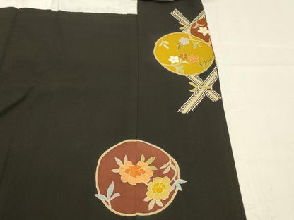 平和屋着物■豪華黒留袖 駒刺繍 草花文 金彩 三越扱い 正絹 逸品 DABC8379cm
