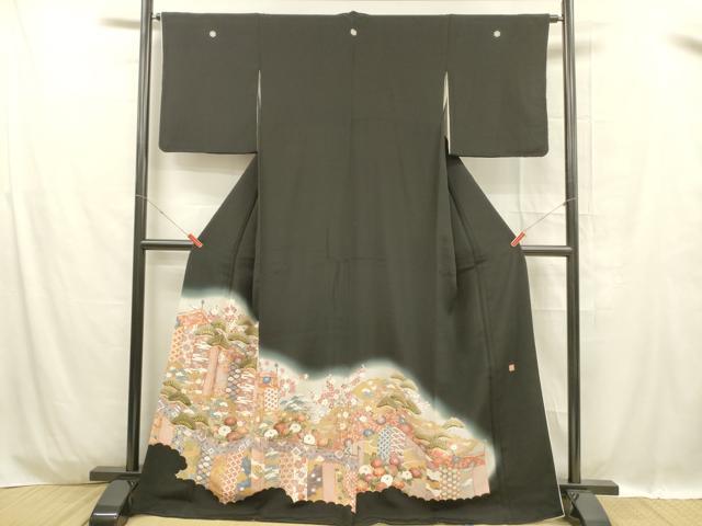 平和屋着物■豪華黒留袖　作家物　駒刺繍　草花文　松竹梅　暈し染め　金彩　正絹　逸品　DABC8910cm