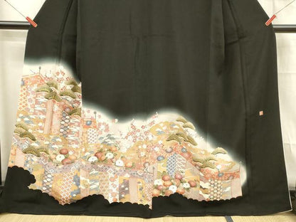 平和屋着物■豪華黒留袖　作家物　駒刺繍　草花文　松竹梅　暈し染め　金彩　正絹　逸品　DABC8910cm