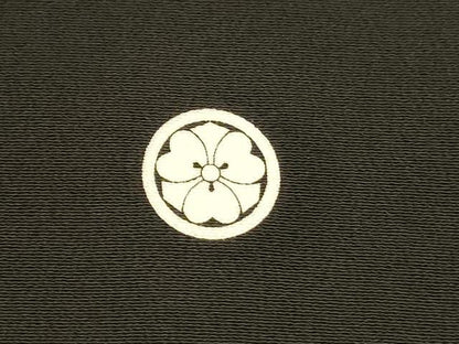 平和屋着物■豪華黒留袖　駒刺繍　草花文　金彩　正絹　逸品　DABC8918cm