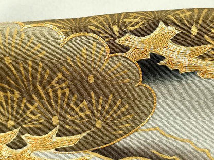 平和屋着物■豪華黒留袖　駒刺繍　枝松文　暈し染め　金銀彩　正絹　逸品　DABC9083qa